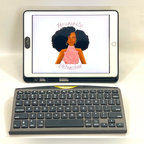 The ZAGGkeys Universal Wireless Keyboard for Android, Windows, or iOS devices - Picture 3 of 7